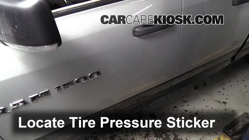 2012 Ram 1500 SLT 5.7L V8 Crew Cab Pickup Tires & Wheels Check Tire Pressure